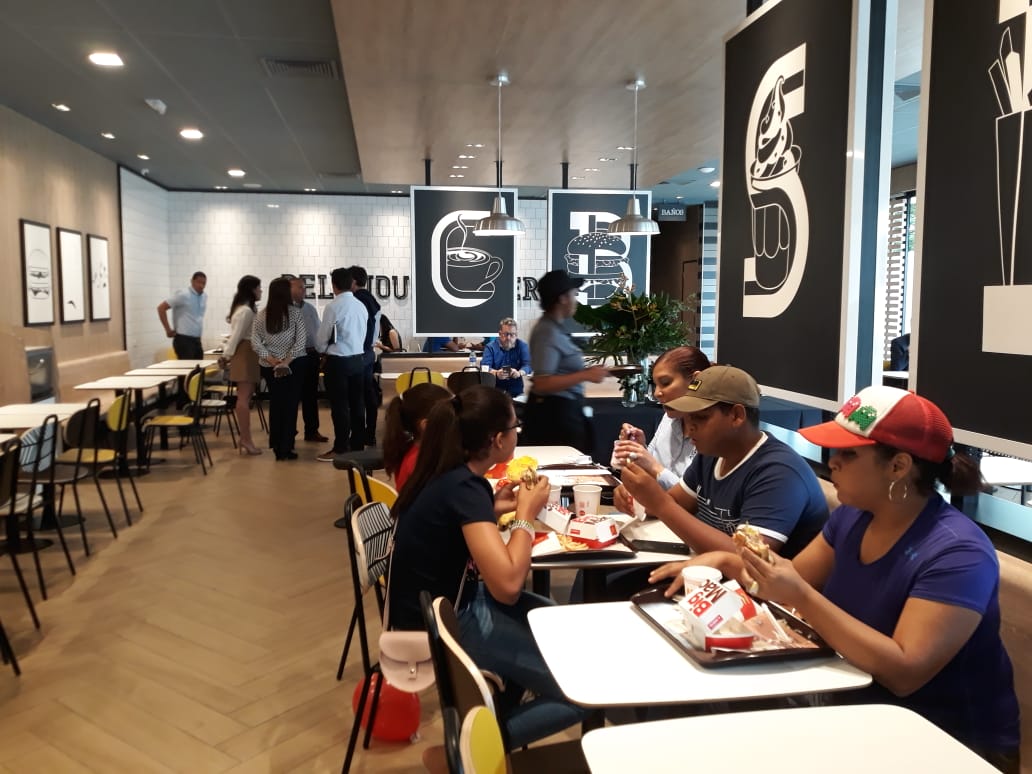 McDonald's presenta lo último en experiencia de servicio de comida rápida