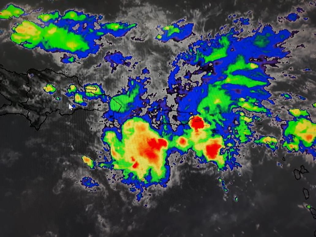 ONAMET informa aguaceros con tormentas eléctricas continuarán por las próximas 48 horas