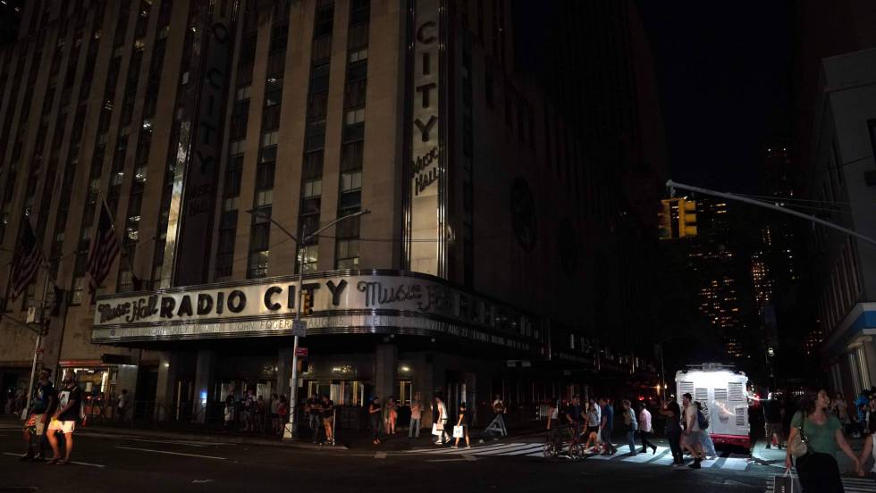 Un apagón deja a oscuras a Manhattan durante casi cuatro horas