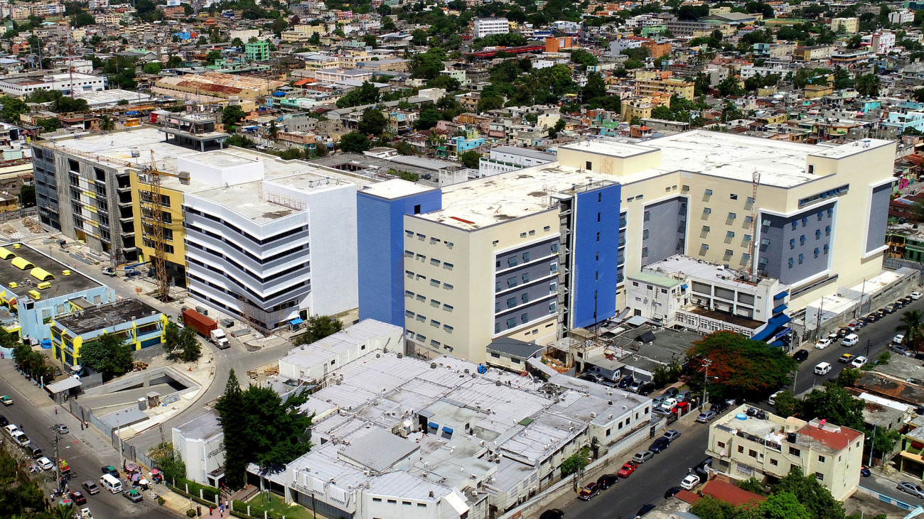 PC da seguimiento a la remodelación y equipamiento de la Ciudad Sanitaria Doctor Luis E. Aybar