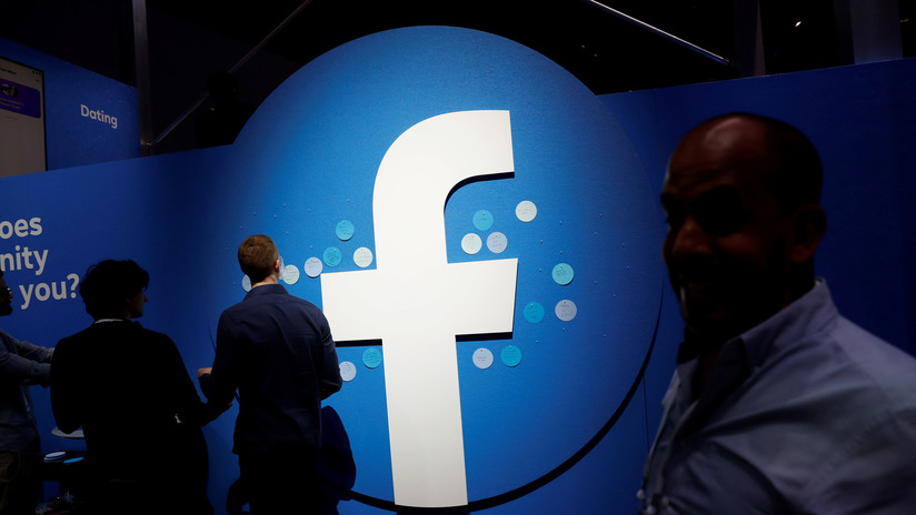 Facebook admite haber pagado a contratistas externos por escuchar y trascribir las conversaciones de sus usuarios