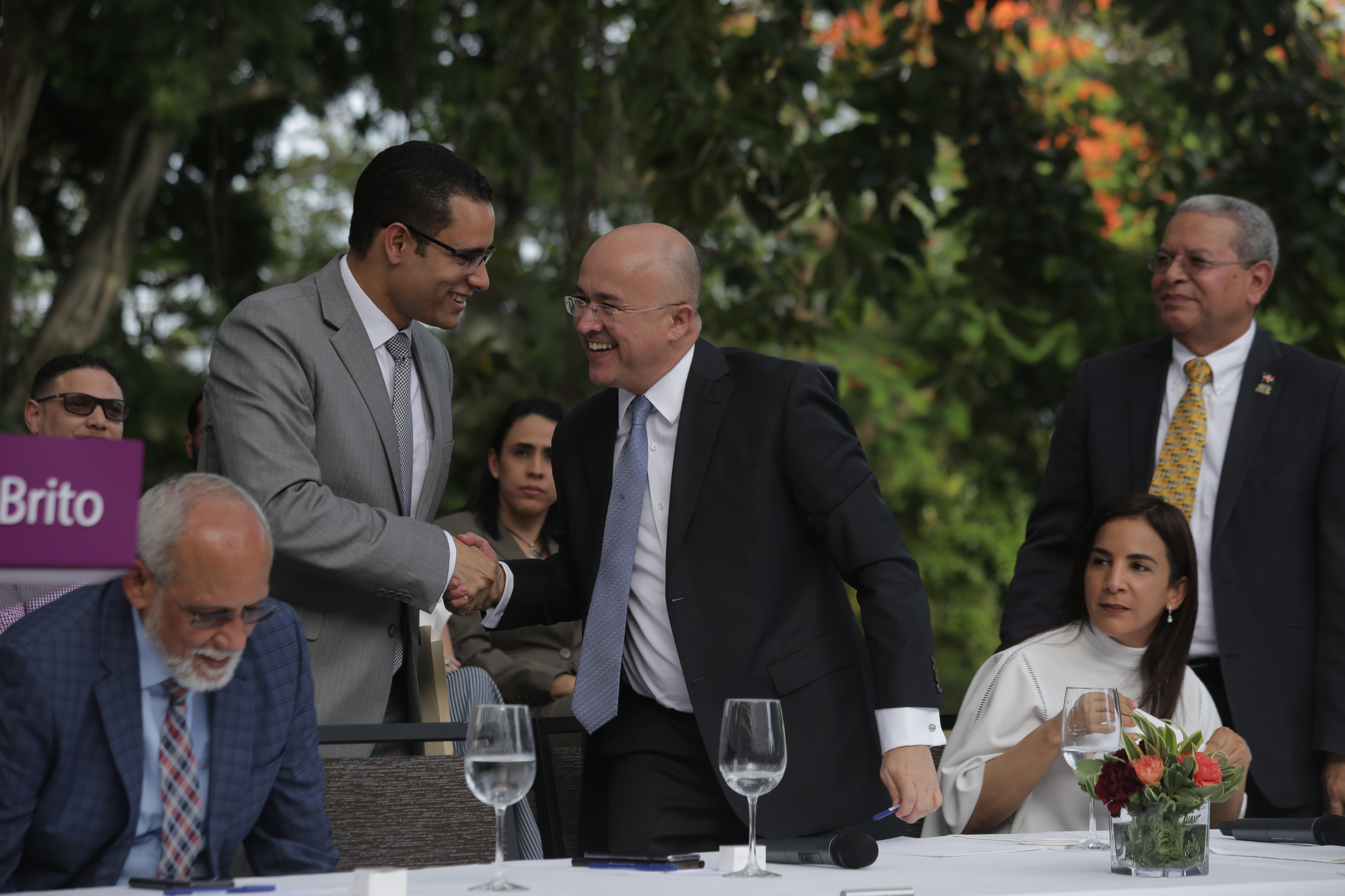 Ministro Juan Ariel Jiménez anuncia apoyo a Francisco Domínguez Brito