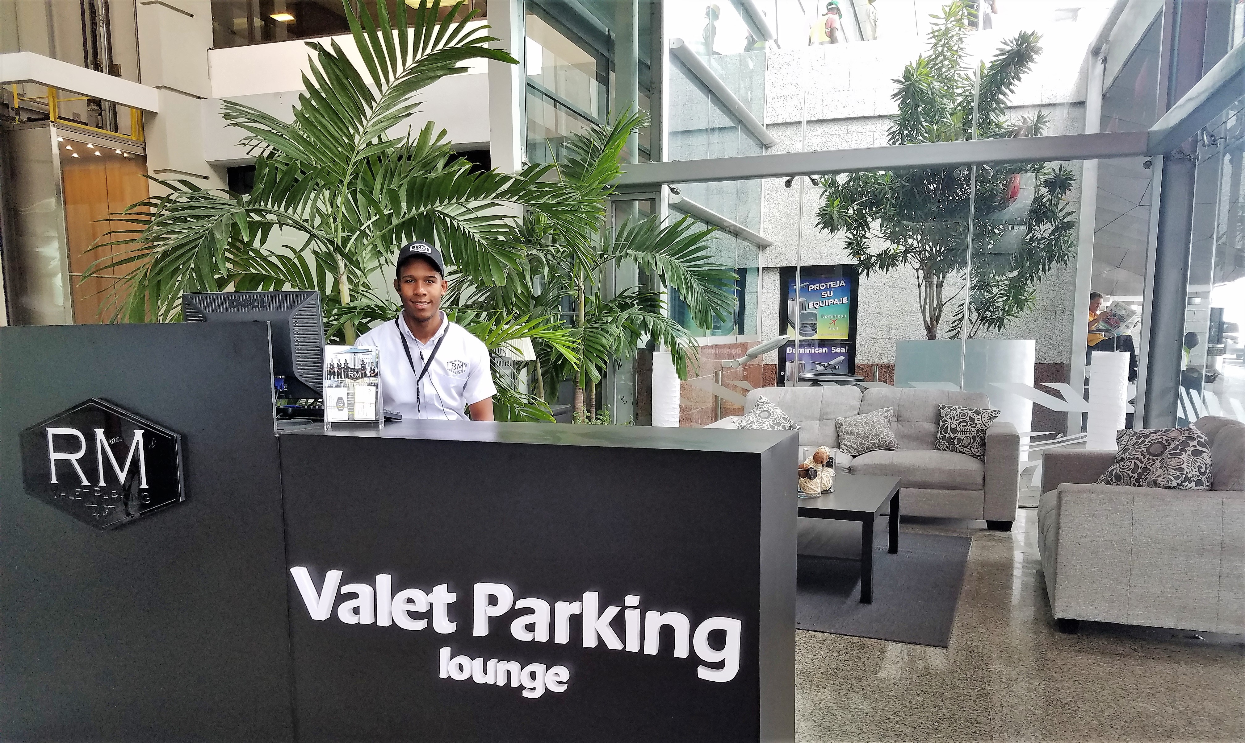 Aerodom y RM inician servicio valet parking en Aeropuerto Internacional de Las Américas, José Francisco Peña Gómez