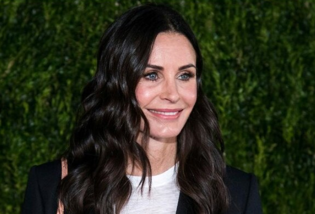 "Courteney Cox Challenge": el reto viral que surgió por un video de la famosa actriz de "Friends"