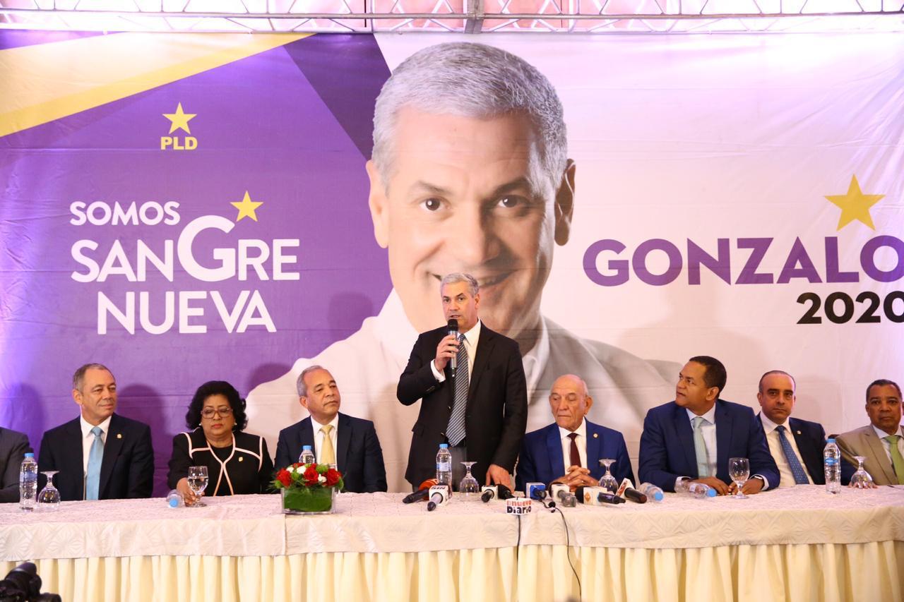 Mayoría de senadores endosa apoyo a Gonzalo Castillo; resaltan sus cualidades para ser excelente presidente de la República