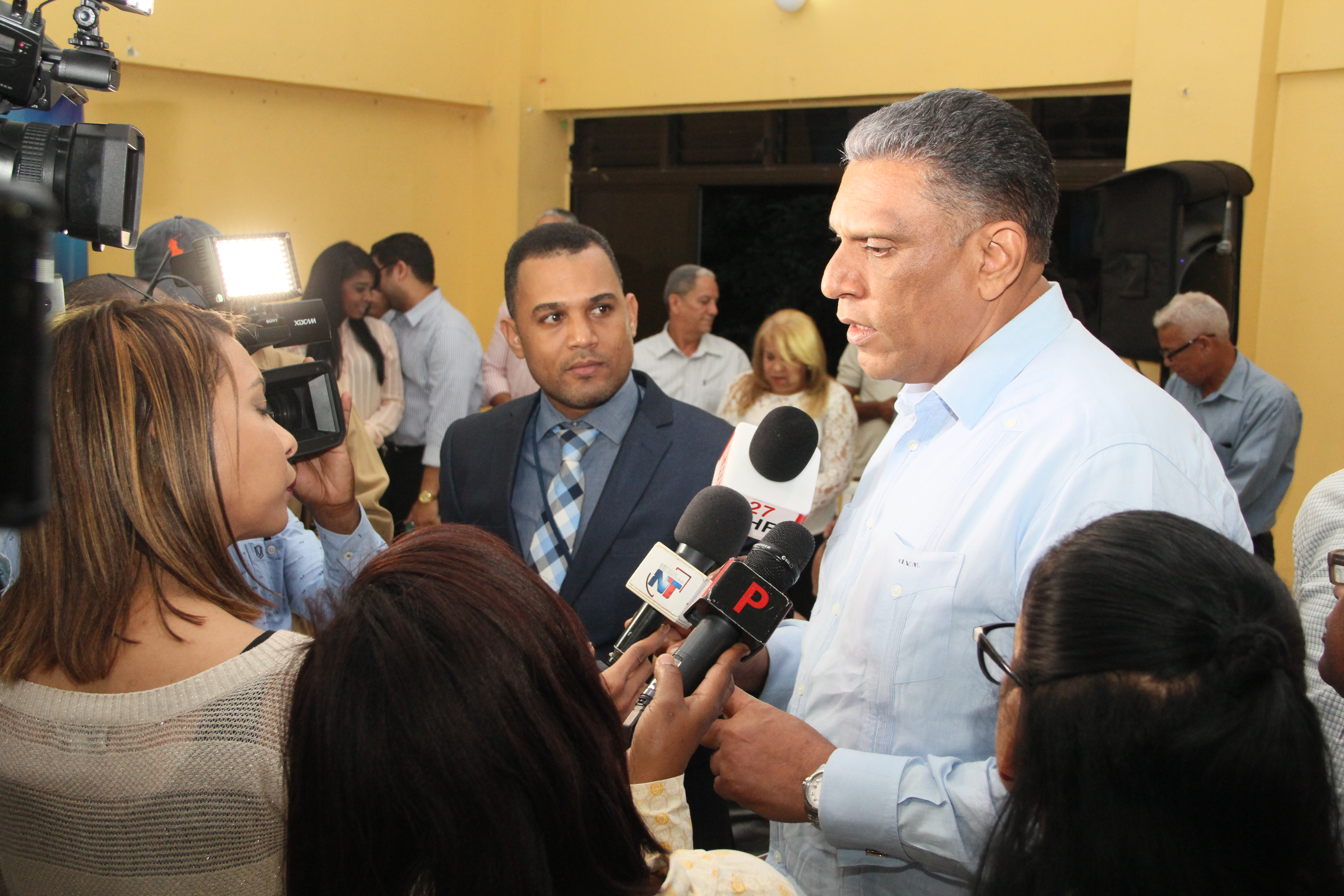 Chu Vásquez pide a la JCE y al procurador investigar denuncia de Reinaldo Pared Pérez