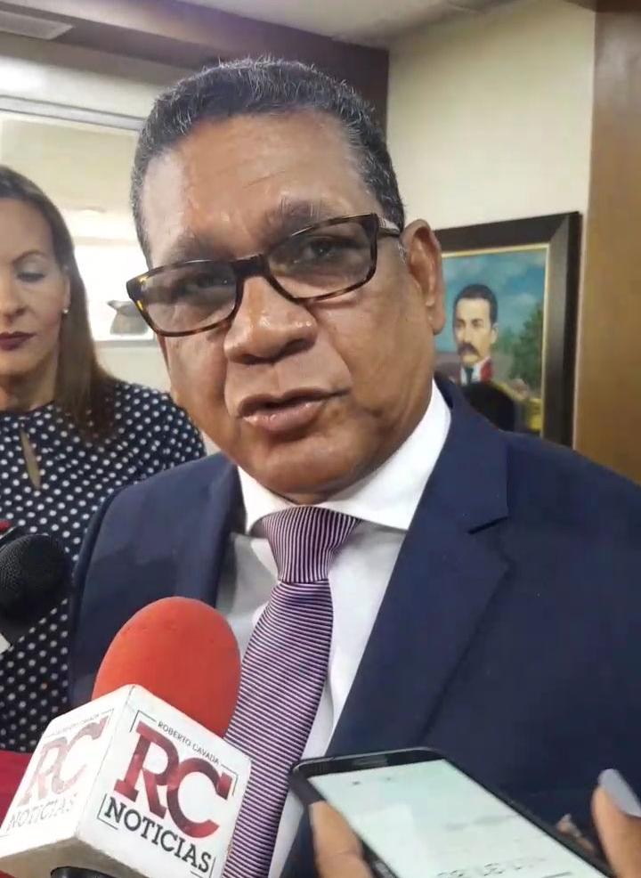 (Video): "Que funcionarios apoyen a Gonzalo es muestra de temor del danilismo", dice Rubén Maldonado