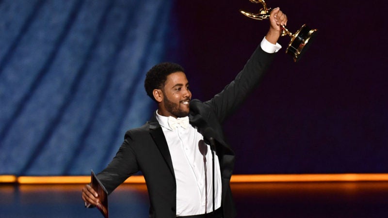 Jharrel Jerome, el actor de origen dominicano que ganó un Emmy y habló en español al recibir el premio