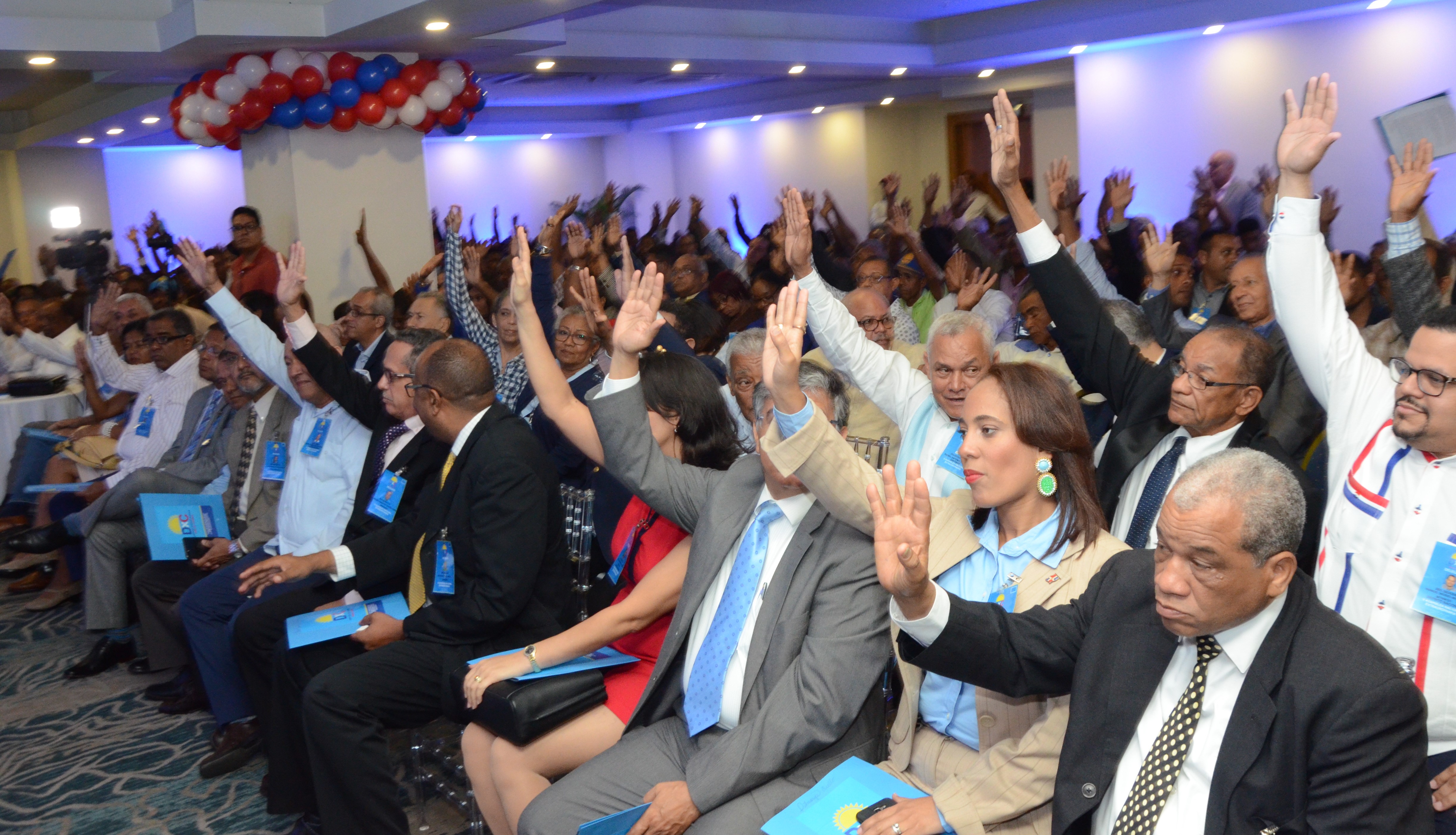 Partido Dominicanos por el Cambio proclama sus candidatos para las elecciones del 2020