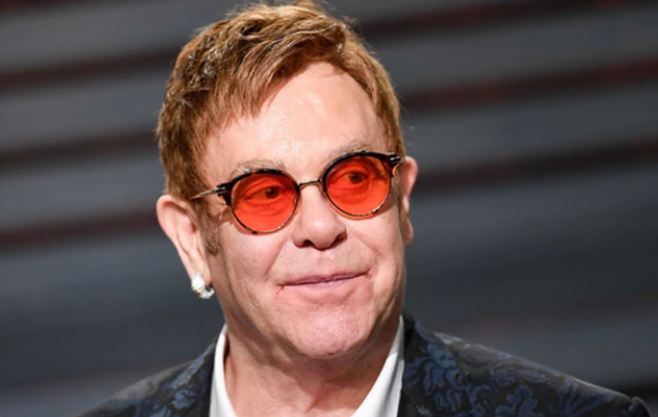 Elton John: “La cocaína me hizo un monstruo”
