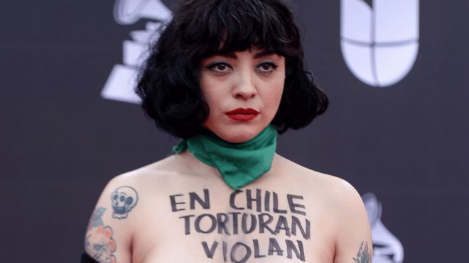 “La desigualdad le dio forma a mi vida”: la cantante Mon Laferte explica las razones por las que decidió tomar parte en las protestas en Chile