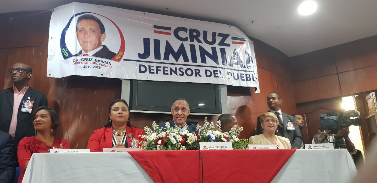 (Video): Solicitan al Congreso elegir a Cruz Jiminián como Defensor del Pueblo