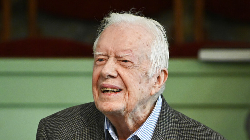Hospitalizan al expresidente de EE.UU. Jimmy Carter para una cirugía cerebral