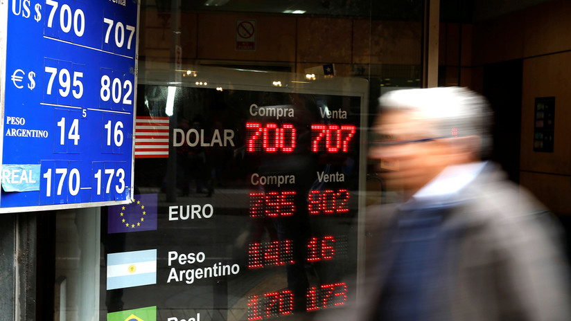El dólar en Chile alcanza nuevo récord y se cotiza a más de 800 pesos