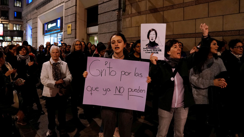 Tres años de prisión para dos miembros de 'la Manada' que filmaron una violación grupal en España