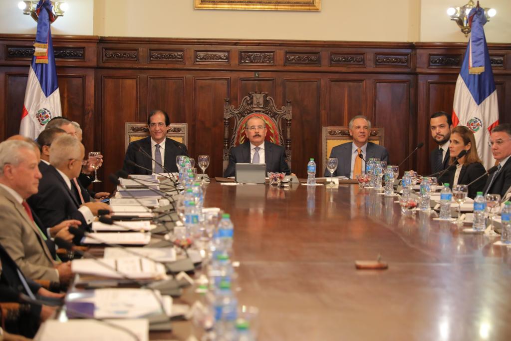 Presidente Medina encabeza VIII Reunión del Pleno del Consejo de Competitividad