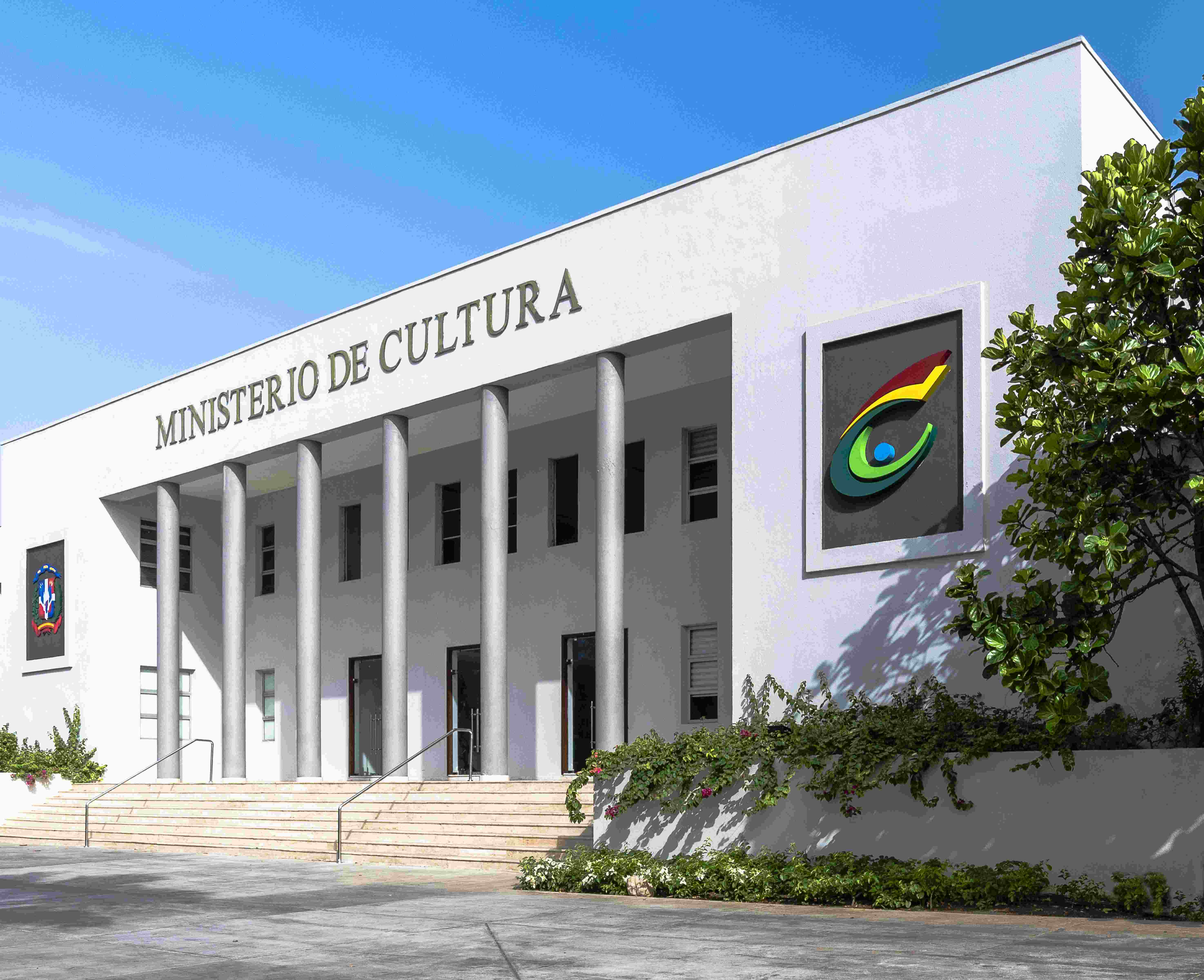 Ministerio de Cultura desmiente cierre de la Escuela de Bellas Artes en San Francisco de Macorís