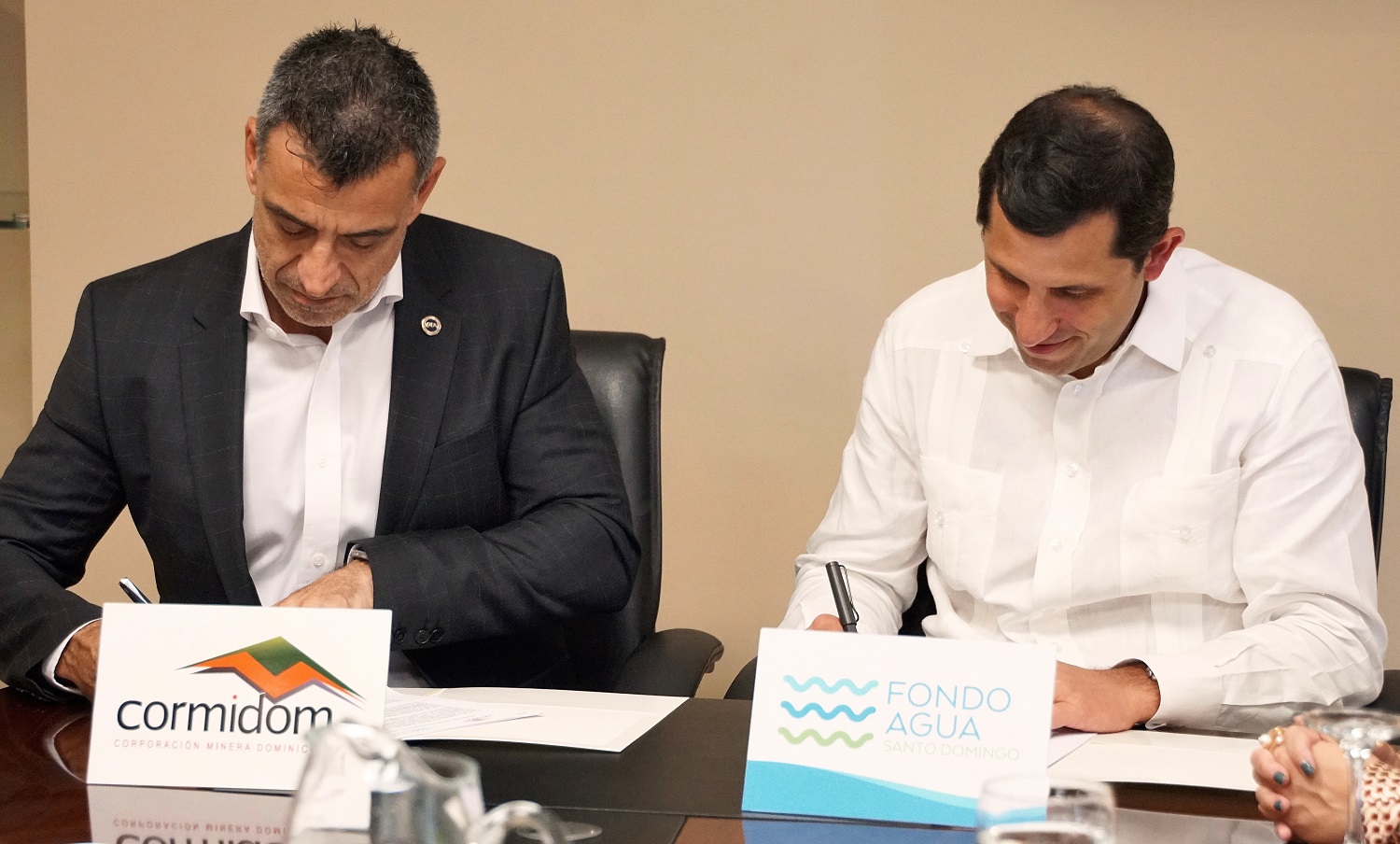 CORMIDOM firma acuerdo con Fondo de Agua de SD para recuperación y conservación del Río Ozama