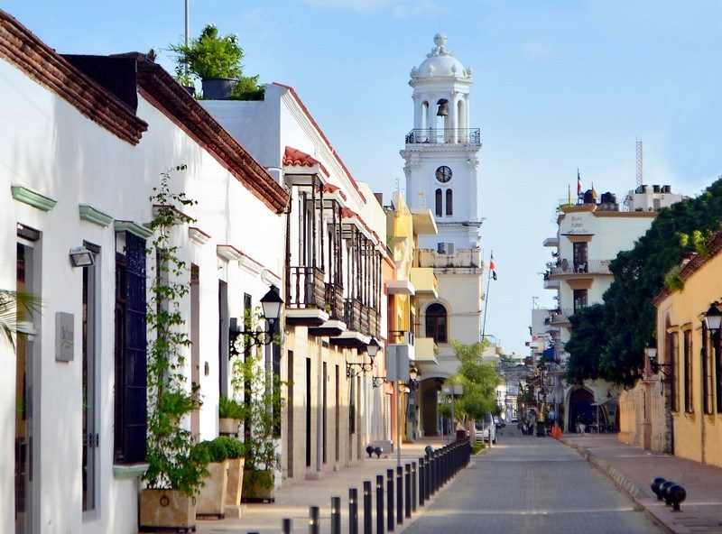 Personalidades del sector turismo se unen al llamado del Clúster de Santo Domingo y ASONAHORES para aprobación préstamo