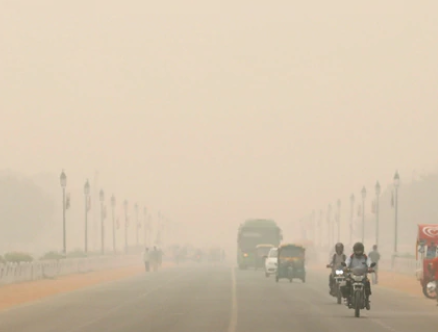 Nube tóxica en Nueva Delhi: pidieron a la población que no salgan a la calle por la peligrosa contaminación