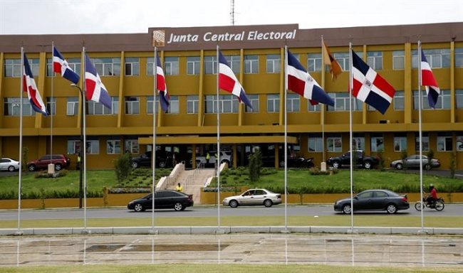 JCE realizará prueba interna del Voto Automatizado para elecciones municipales este domingo