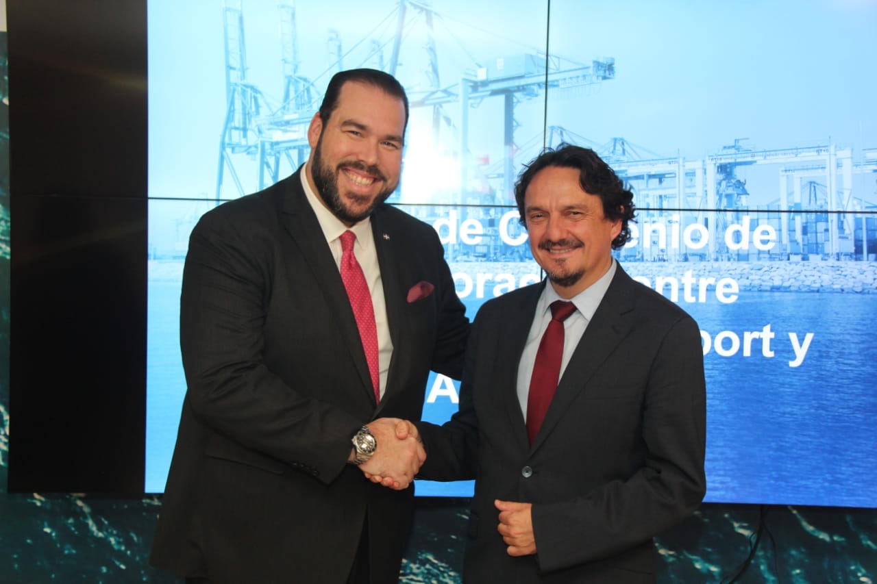 Autoridad Portuaria y Valenciaport firman acuerdo para potenciar capacidades técnicas y logísticas en puertos del país
