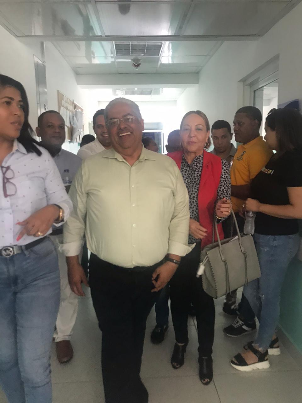 Director del SNS supervisa hospitales de la provincia Independencia