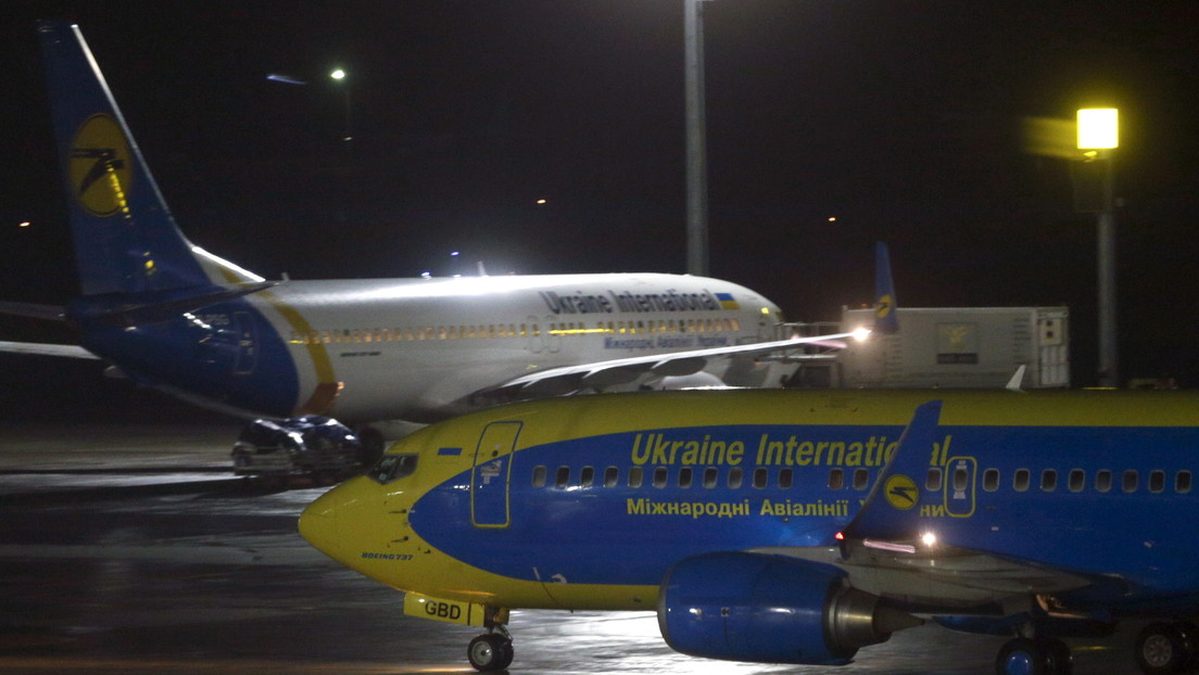 Un Boeing ucraniano con más de 170 personas a bordo se estrella en Teherán sin dejar sobreviventes