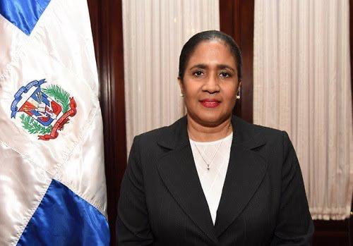 Ejecutivo designa nuevos embajadores en Cuba, Santa Sede y director de la ADESS
