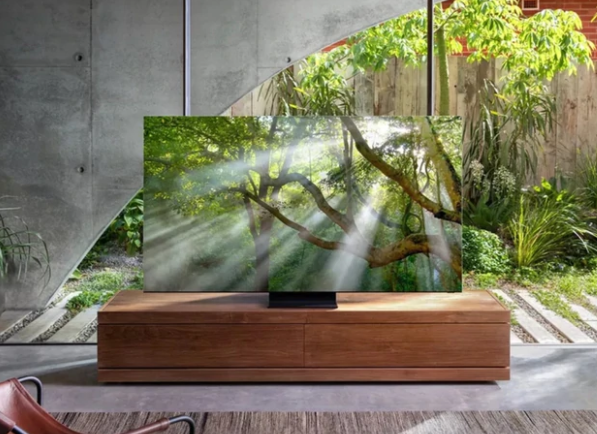 Samsung presentó su nuevo televisor QLED sin marcos, con resolución 8K y “mayordomo digital”