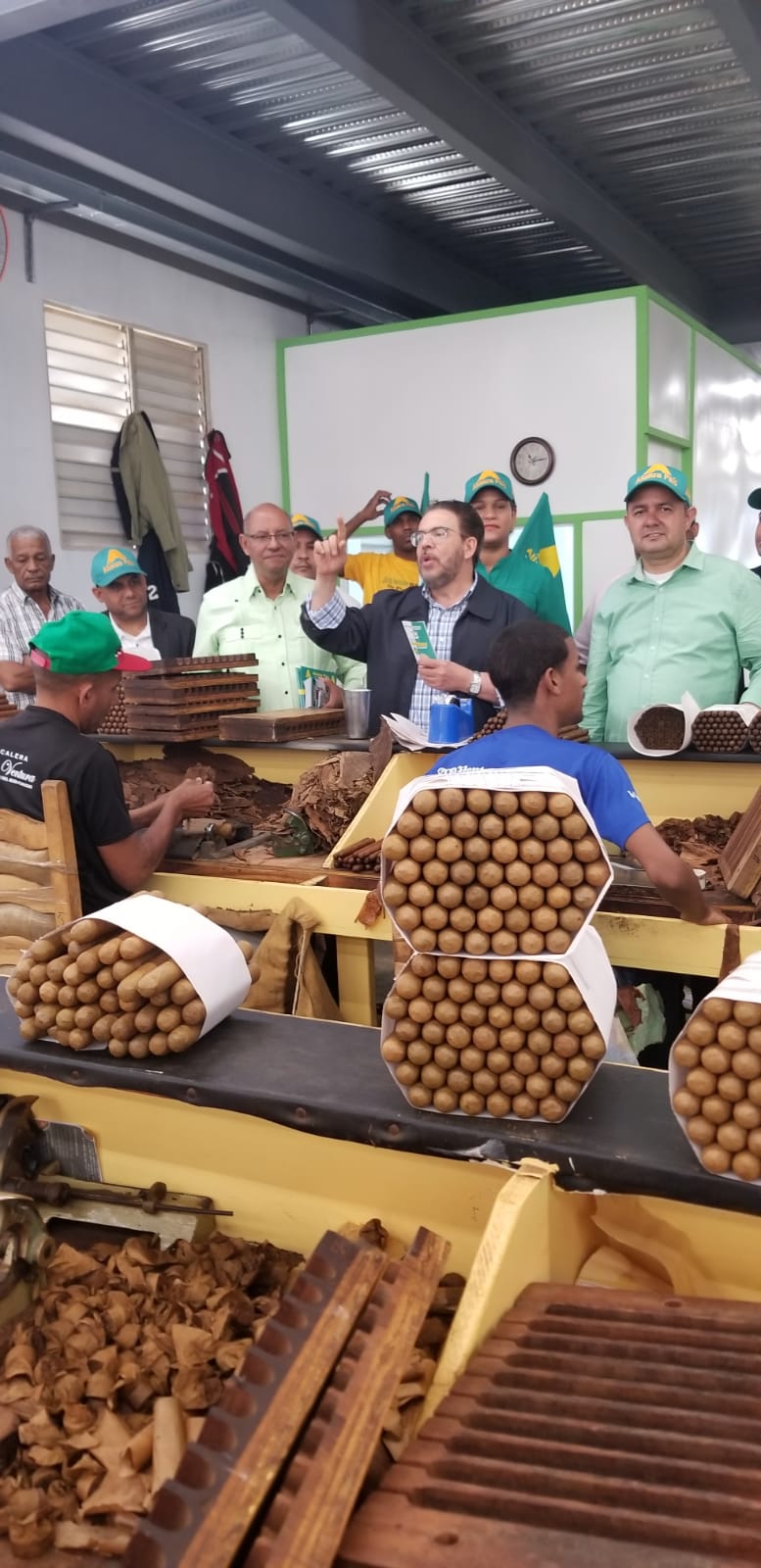 Guillermo Moreno: "Urge una política de Estado para el impulso producción nacional tabacalera"