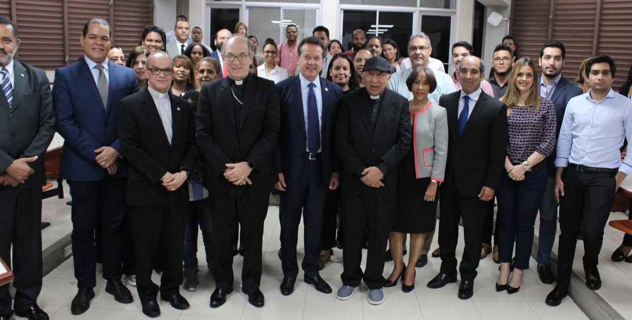 Ito Bisonó pide a católicos defender con el voto los valores cristianos
