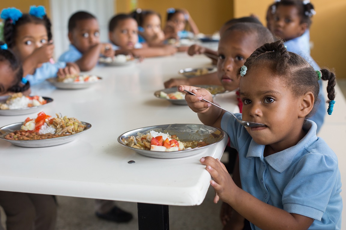 ONU respalda decisión del gobierno de continuar suministro de alimentos a través del Programa de Alimentación Escolar