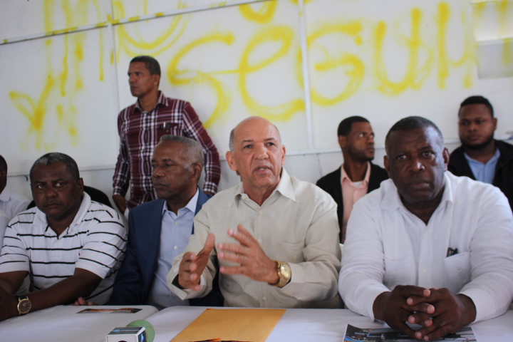 PRM denuncia supuesto “plan represivo” del PLD y gobierno contra militancia en Santo Domingo Norte