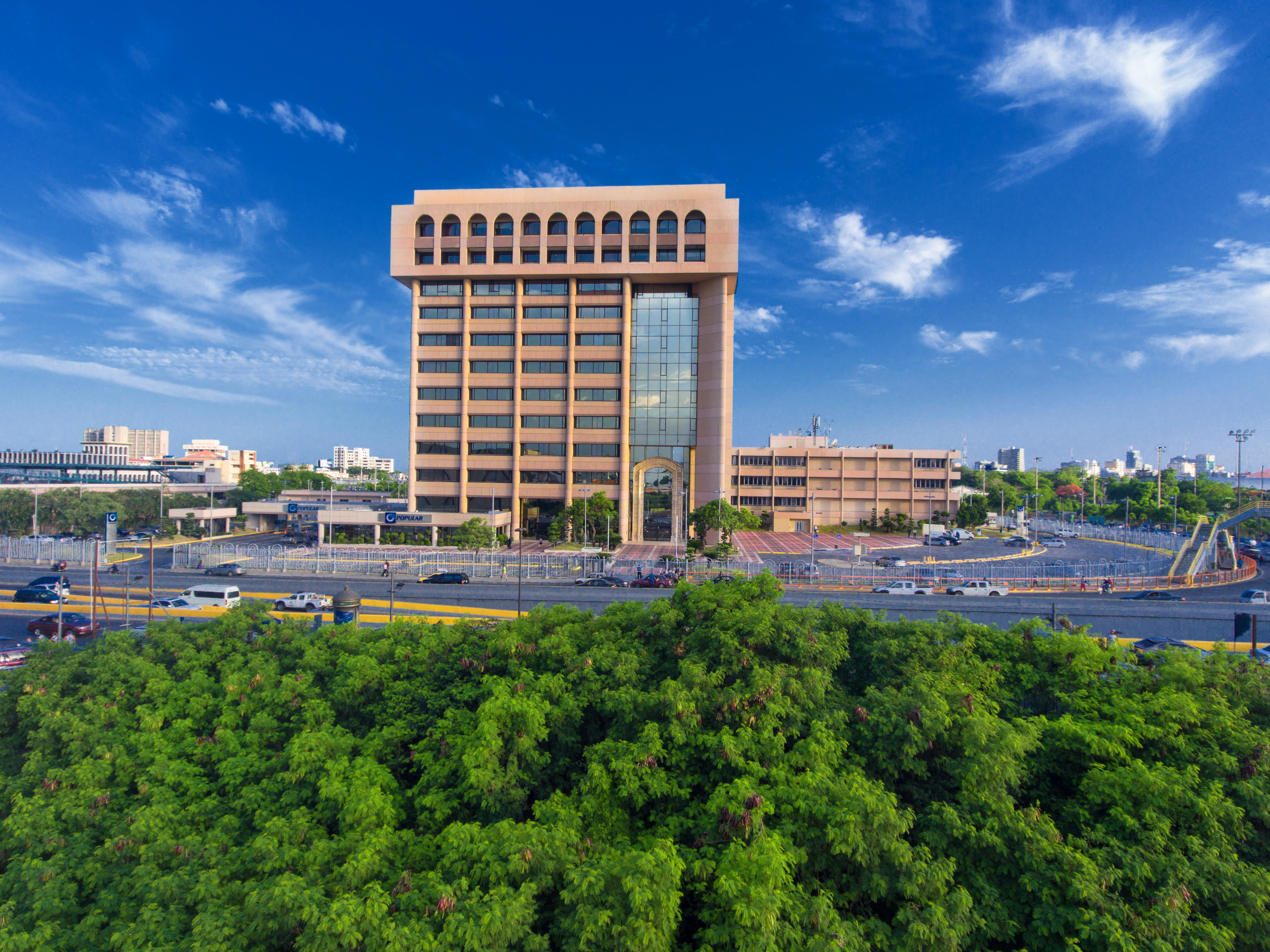 Banco Popular anuncia cierre temporal de oficinas y teletrabajo