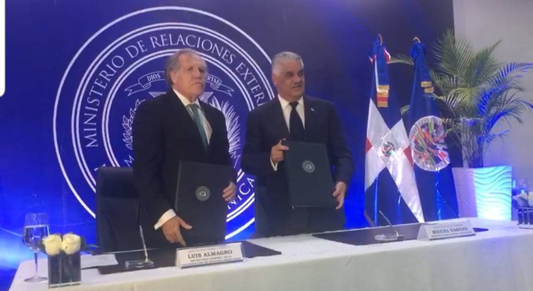 Video | Miguel Vargas y Luis Almagro suscriben enmienda al acuerdo observadores