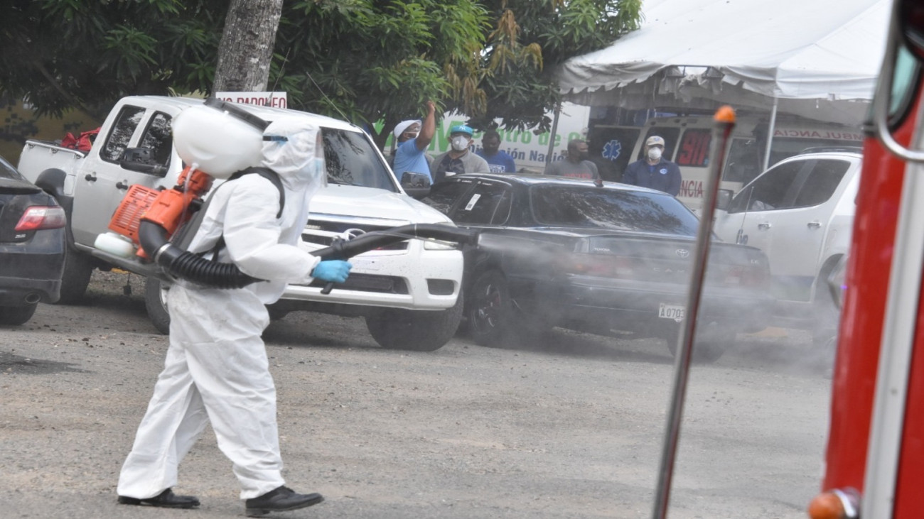 Autoridades gubernamentales intervienen provincia Duarte con múltiples acciones para combatir COVID-19