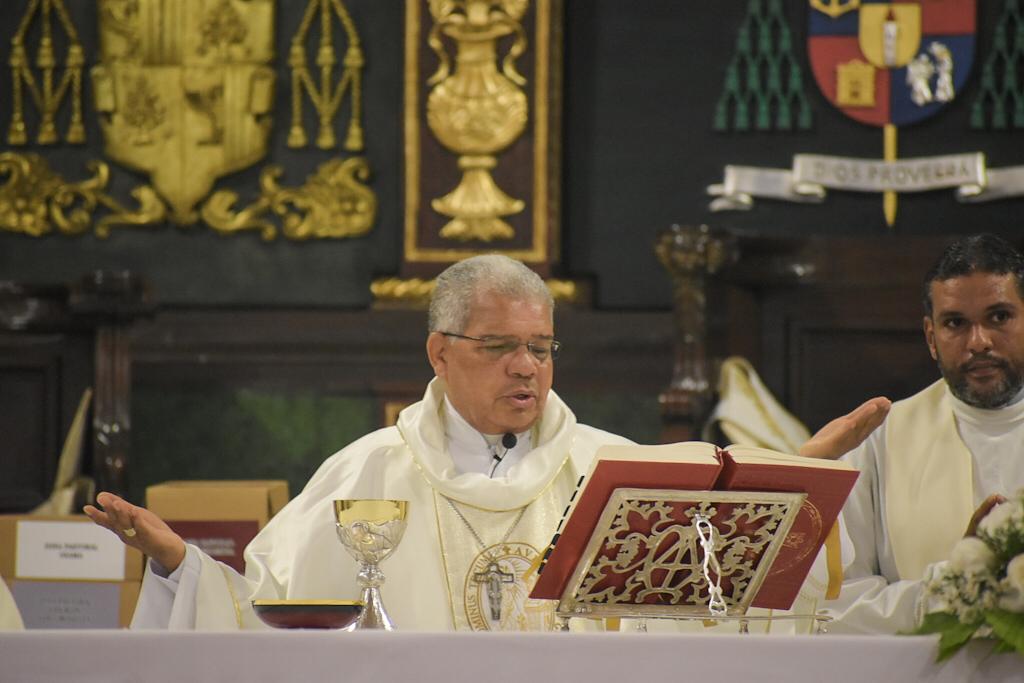 Iglesia Católica impartirá bendición desde helicóptero para todo Santo Domingo