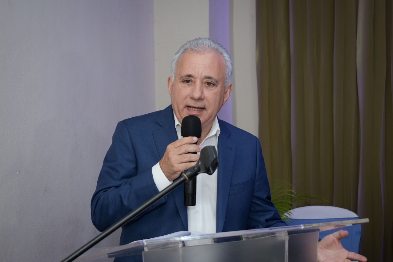 Antonio Taveras Guzmán solicita reunión para reformular el Presupuesto 2020