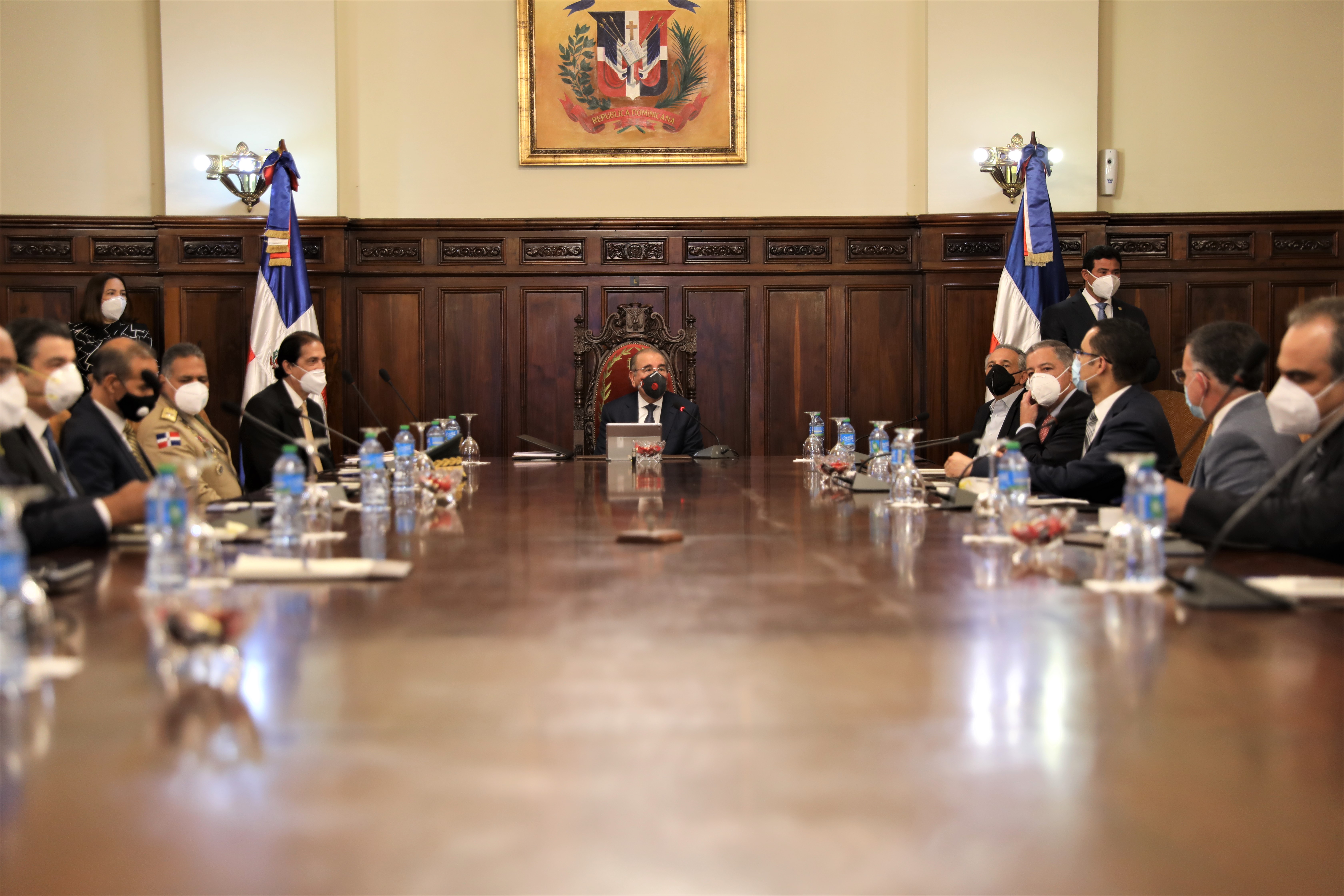 Danilo Medina recibe a líderes empresariales de cara a reactivación de economía en tiempos de coronavirus