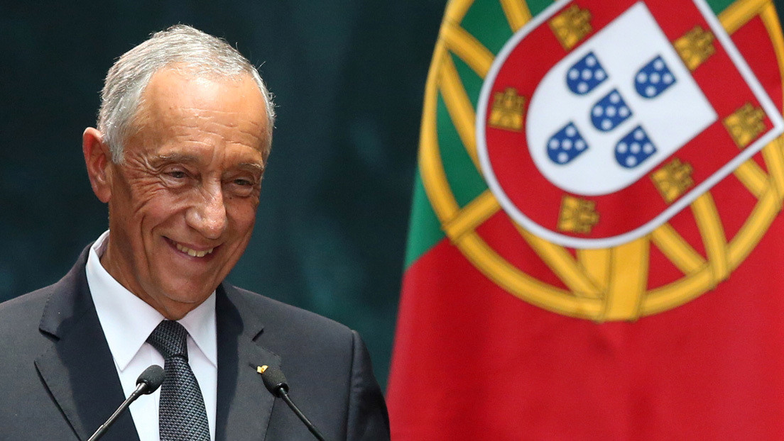 La fotografía del presidente de Portugal que ha dado la vuelta al mundo por su actitud poco habitual entre los políticos