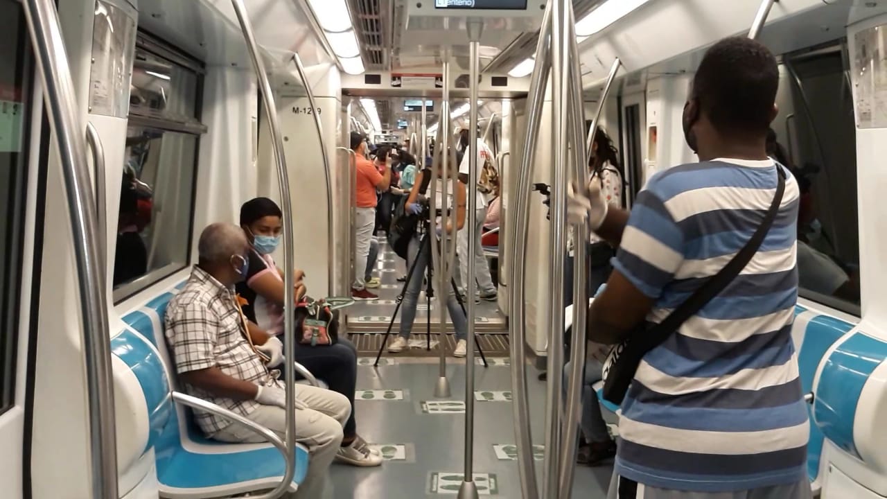 Videos | Metro de Santo Domingo inicia a operar con un 25 % de su capacidad máxima