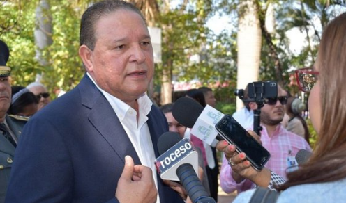 Alejandro Montás se integra a la campaña de Rafael Paz por la senaduría del DN