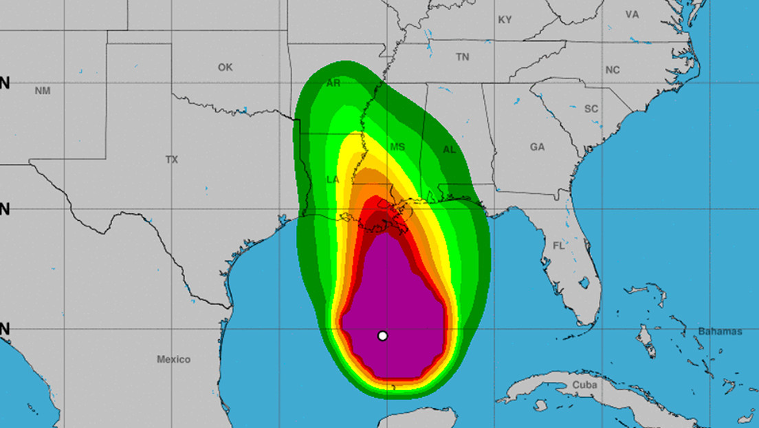 Tormenta tropical Cristóbal se fortalece a medida que avanza hacia las costas de EE.UU.