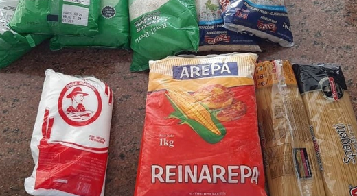 “Otra humillación más que no podemos aceptar”: militares retirados están indignados por la bolsa de alimentos que les da Maduro