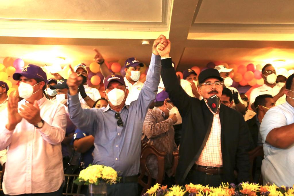 Danilo Medina: “Gonzalo me va a dar el honor de ponerle la banda presidencial”