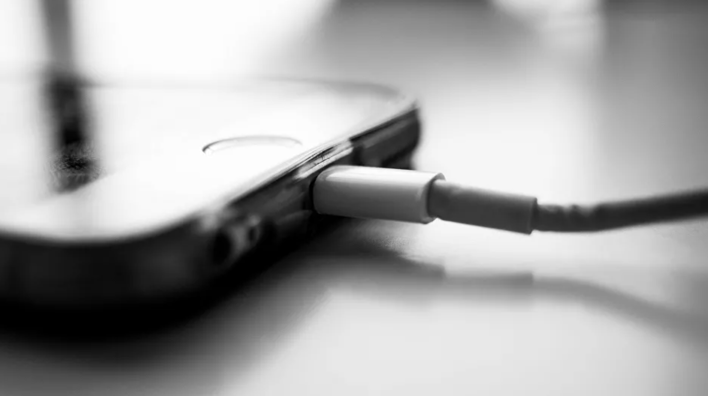 No más auriculares y cargadores para los compradores: ¿la nueva política de Apple?