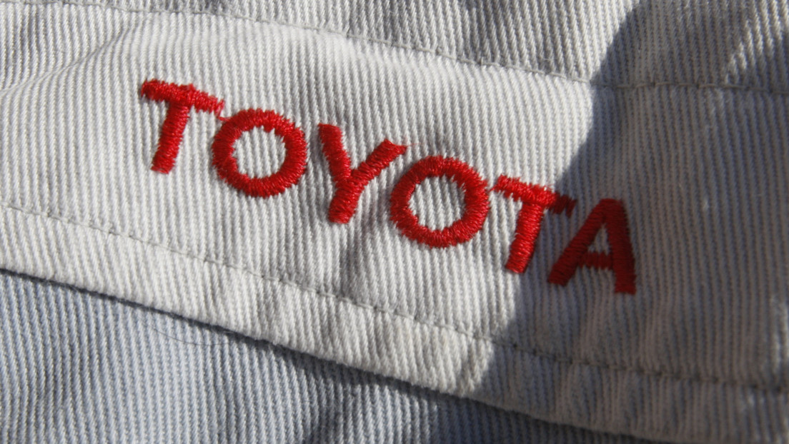 Despiden a dos empleados de Toyota tras filtrarse un video en el que se burlan de la muerte de George Floyd