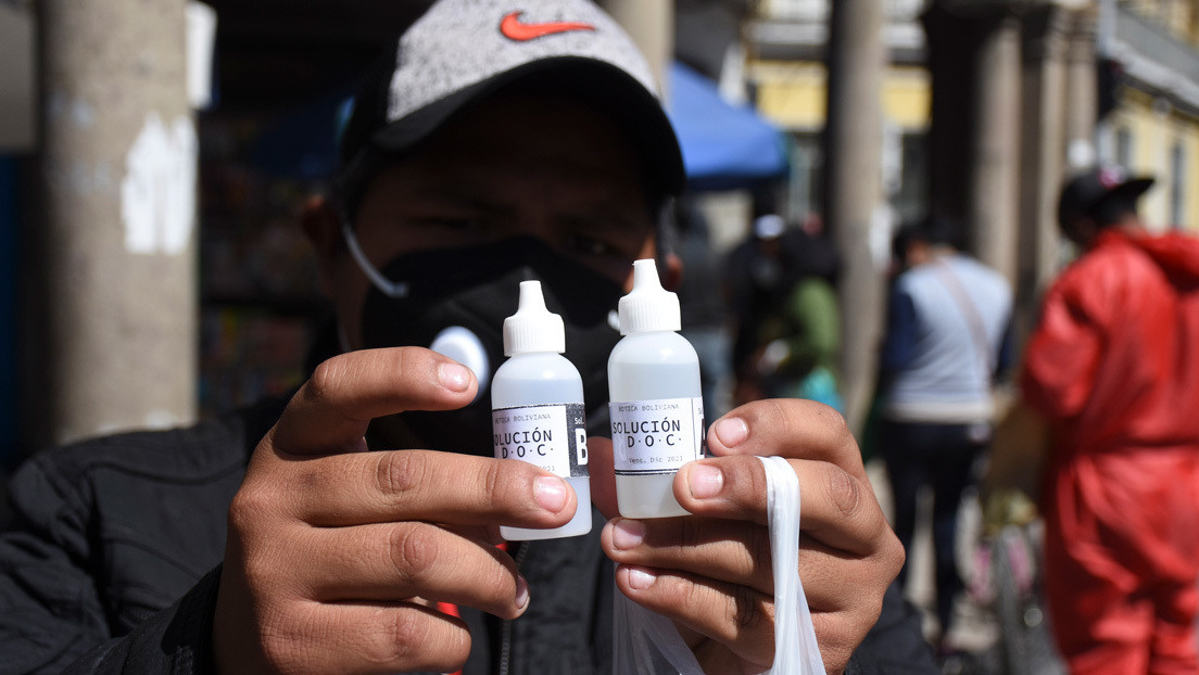 Polémica en Bolivia por la ingesta de dióxido de cloro como presunta cura contra el coronavirus