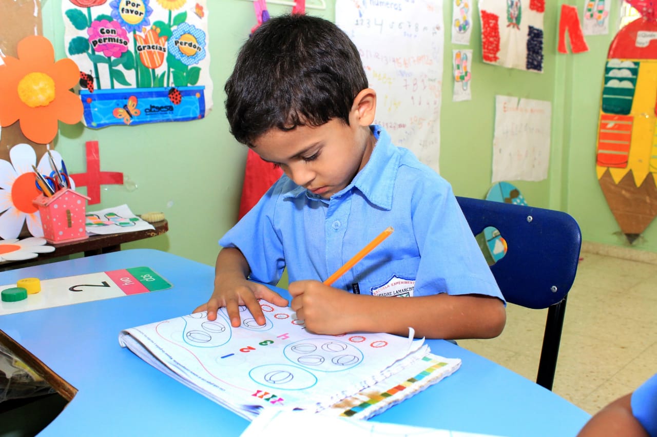 Informe de la UNESCO resalta el énfasis del sistema educativo RD a las estrategias de lectura